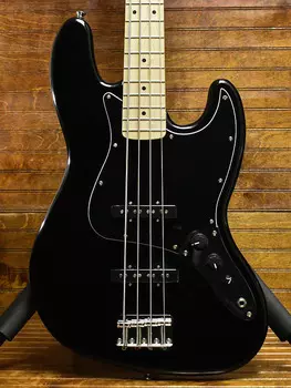 Басс гитара Squier Affinity Jazz Bass, Maple Fretboard, Black