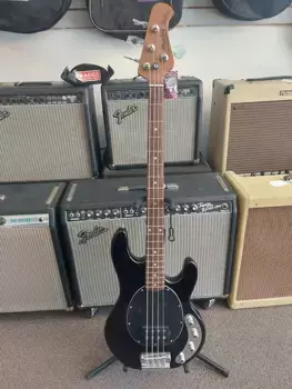 Басс гитара Sterling StingRay Ray34