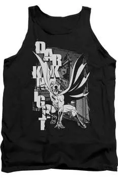 Бэтмен Вертикальные Буквы Взрослая Майка Gildan, черный