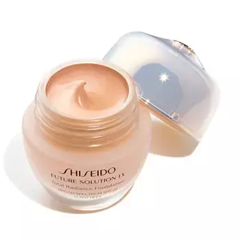 База под макияж с антивозрастным действием Future Solution Lx Total Radiance Shiseido, цвет natural
