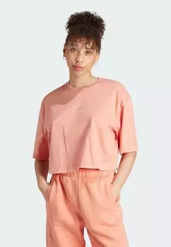 Базовая футболка adidas Sportswear, пластилин.