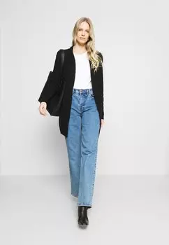 Базовая футболка Anna Field