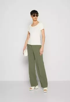 Базовая футболка Anna Field, белая