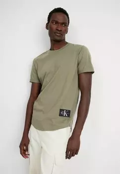 Базовая футболка Badge Turn Up Sleeve Calvin Klein Jeans, цвет dusty olive