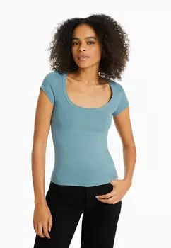 Базовая футболка Bershka