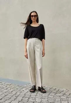 Базовая футболка By Malene Birger, черный