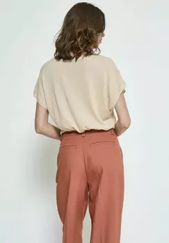 Базовая футболка CARLINA BATSLEEVE Minus, золотой