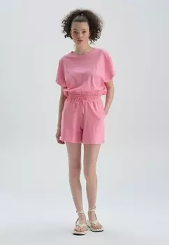 Базовая футболка DAGI, розовый