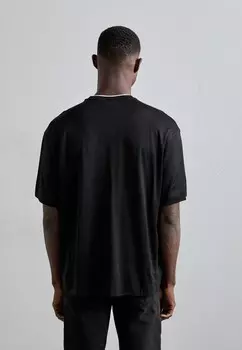 Базовая футболка Emporio Armani, черный
