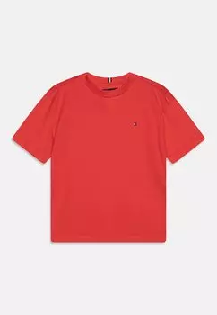 Базовая футболка Essential Tee Unisex Tommy Hilfiger, цвет fierce red