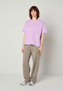 Базовая футболка FIZ02A American Vintage, лиловый