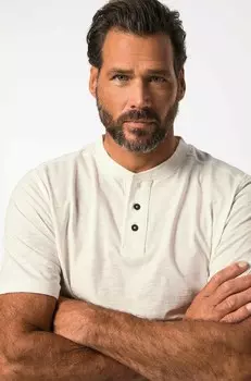 Базовая футболка HENLEY SHORT SLEEVE WITH PLACKET JP1880, белый