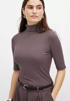 Базовая футболка KURZRMELIGES RIPP MIT KRAGEN NA-KD, коричневый