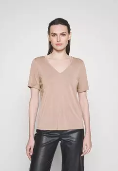 Базовая футболка La Strada Unica