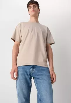 Базовая футболка LABEL RELAXED TEE Calvin Klein, темно-коричневый