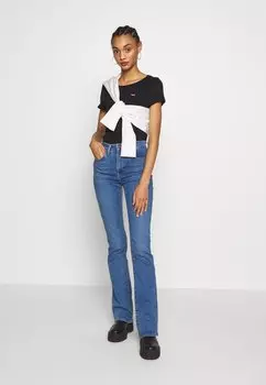 Базовая футболка Levi's