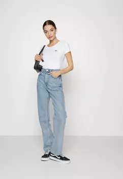 Базовая футболка Levi's