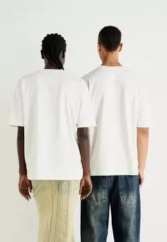 Базовая футболка Levi's, белая сердцевина цапли Skate Graphic Box Tee Unisex