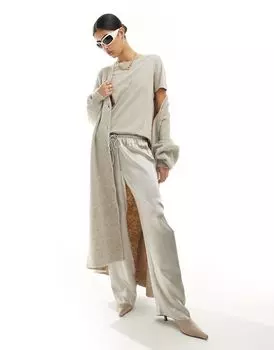 Базовая футболка Mango светло-бежевого цвета