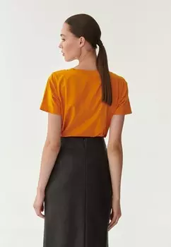Базовая футболка NELISA TATUUM, оранжевый