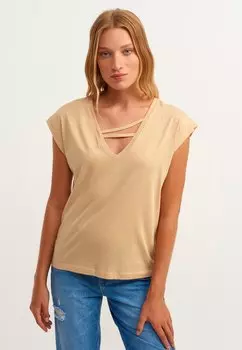 Базовая футболка OXXO