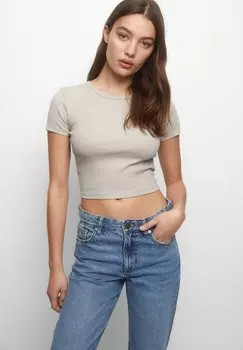 Базовая футболка PULL&BEAR