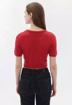 Базовая футболка ярко-пурпурного цвета Mit Modischer Crop Optik OXXO, красный