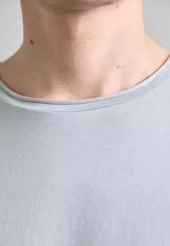 Базовая футболка ROLL NECK TEE Filippa K, светло-голубой