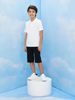 Базовая футболка с короткими рукавами для мальчиков с воротником-поло LCW Kids, оптический белый