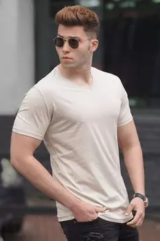 Базовая футболка с V-образным вырезом Бежевая 5281 MADMEXT