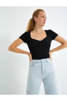 Базовая футболка с вырезом в форме сердца Koton, черный