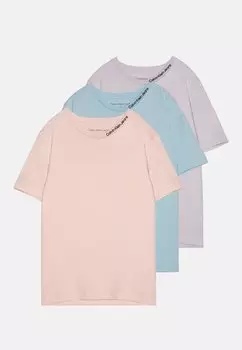 Базовая футболка ШЕЙНАЯ ВЫШИВКА УНИСЕКС, НАБОР 3 шт. Calvin Klein Jeans, цвет crystal pink/orchid hush