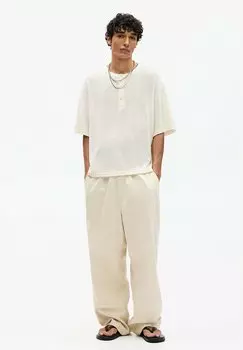 Базовая футболка SHORT SLEEVE HENLEY PULL&BEAR, белый