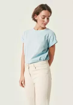 Базовая футболка Soaked in Luxury