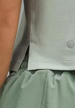 Базовая футболка ULTRALIGHT WAIST-LENGTH lululemon, зеленый
