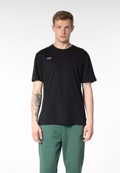 Базовая футболка Umbro, черная
