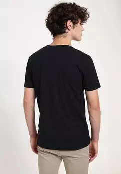 Базовая футболка UNISEX Henry Tiger, черный