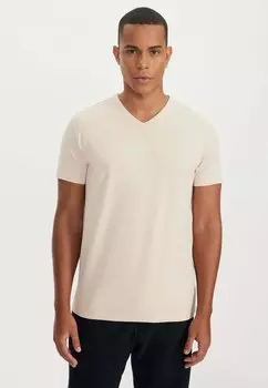 Базовая футболка WESTMARK LONDON, молочный