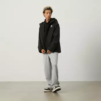 Базовая коллекция Куртка унисекс черный Mlb