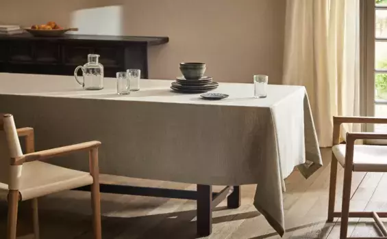 Базовая льняная скатерть Zara Home, светло-бежевый