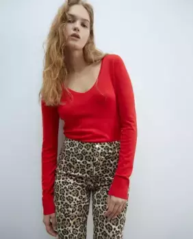 Базовый свитер с воротником Sfera, красный