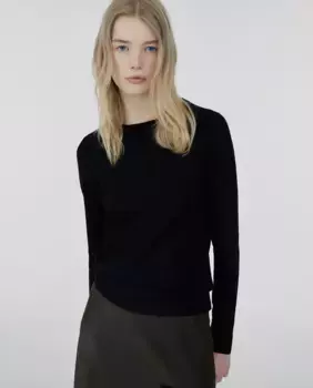 Базовый свитер Sfera, черный