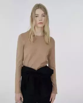 Базовый свитер Sfera, цвет Camel