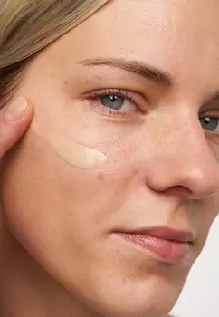 BB крем Aquasource Bb Cream Claire A Medium Biotherm