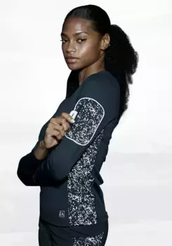 Беговая рубашка LASCANA ACTIVE "рубашка с длинными рукавами" со светоотражающим принтом и практичным карманом на руке, черный