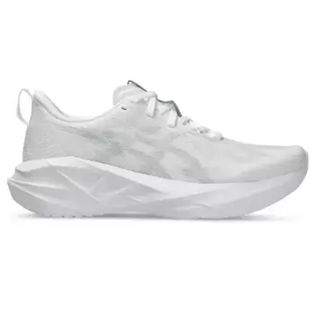 Беговые кроссовки Asics Novablast 5, белый