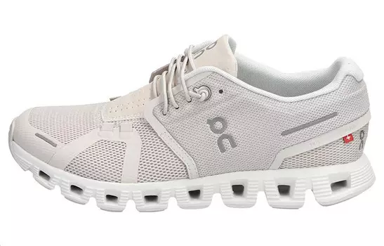Беговые кроссовки Cloud 5 Pearl White женские On