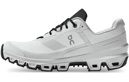 Беговые кроссовки Cloudventure Waterproof Glacier черные женские On