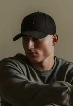 Бейсболка Blackskies