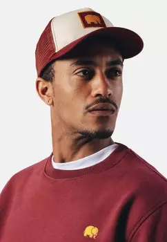 Бейсболка CLASSIC TRUCKER Trendsplant, цвет red